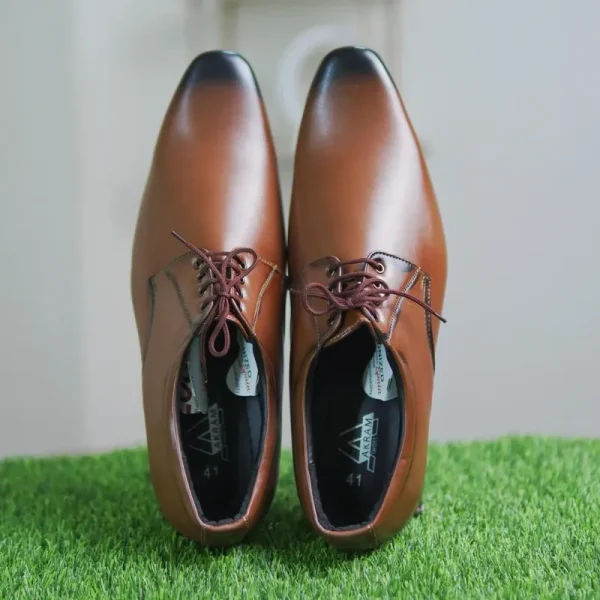 Classic Derby Shoes - Brown